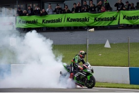 薛基斯(Tom Sykes)創造英國站8連勝紀錄－2016 WSBK