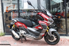 2023 LONGJIA XDV 300i 玫瑰珍珠紅新色抵港