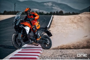 2025 KTM 1390 Super Adventure S EVO 全面升級旗艦冒險歷奇車