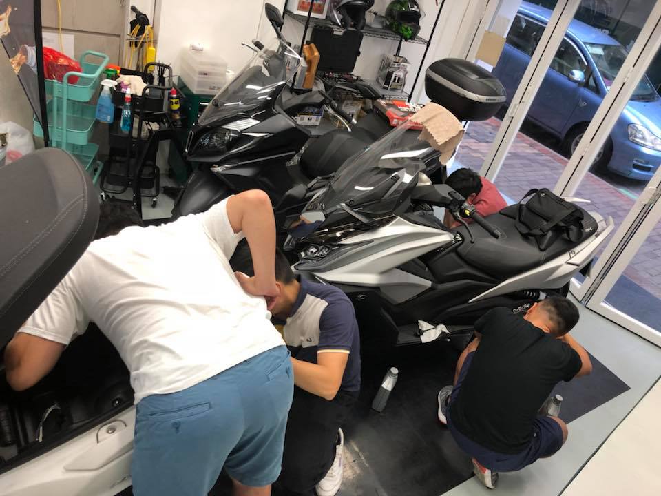 2018 Moto Shop