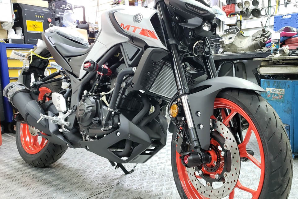 2020 SILVER STAR YAMAHA MT03